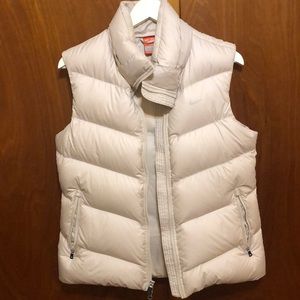 Cream Nike vest size M